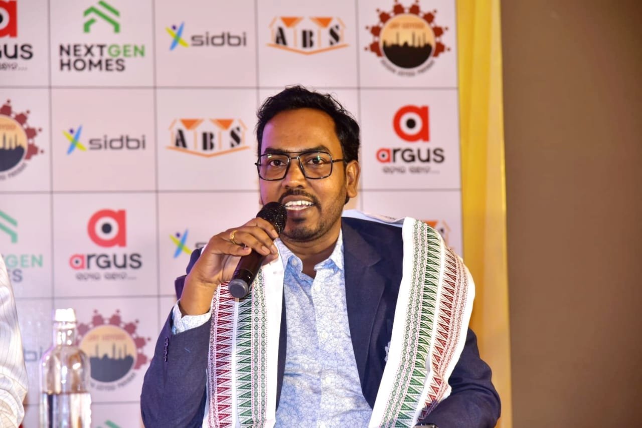 Sadasiba Mishra addressing founders - Chairman, Swabalambi Odisha